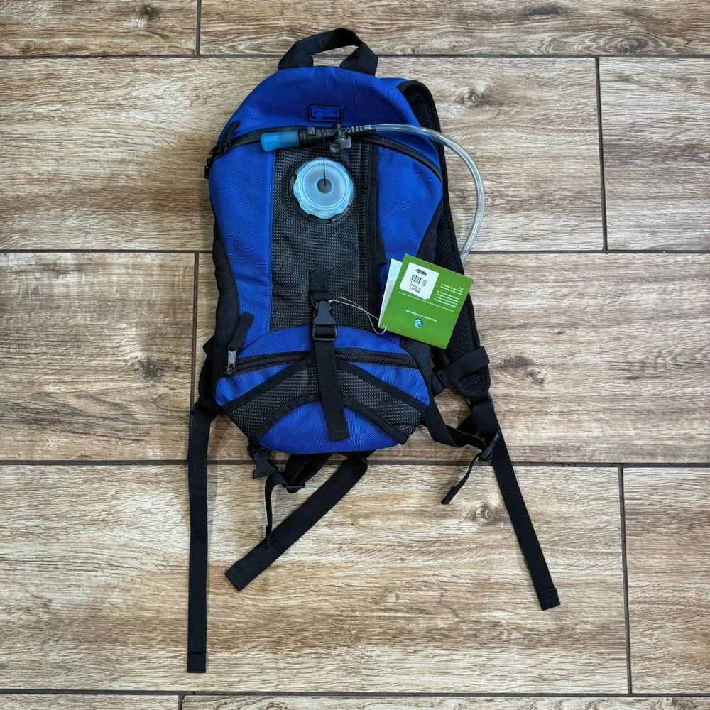 Discovery Channel Hydration Backpack NWT! Blue Camping Hiking Hydropak